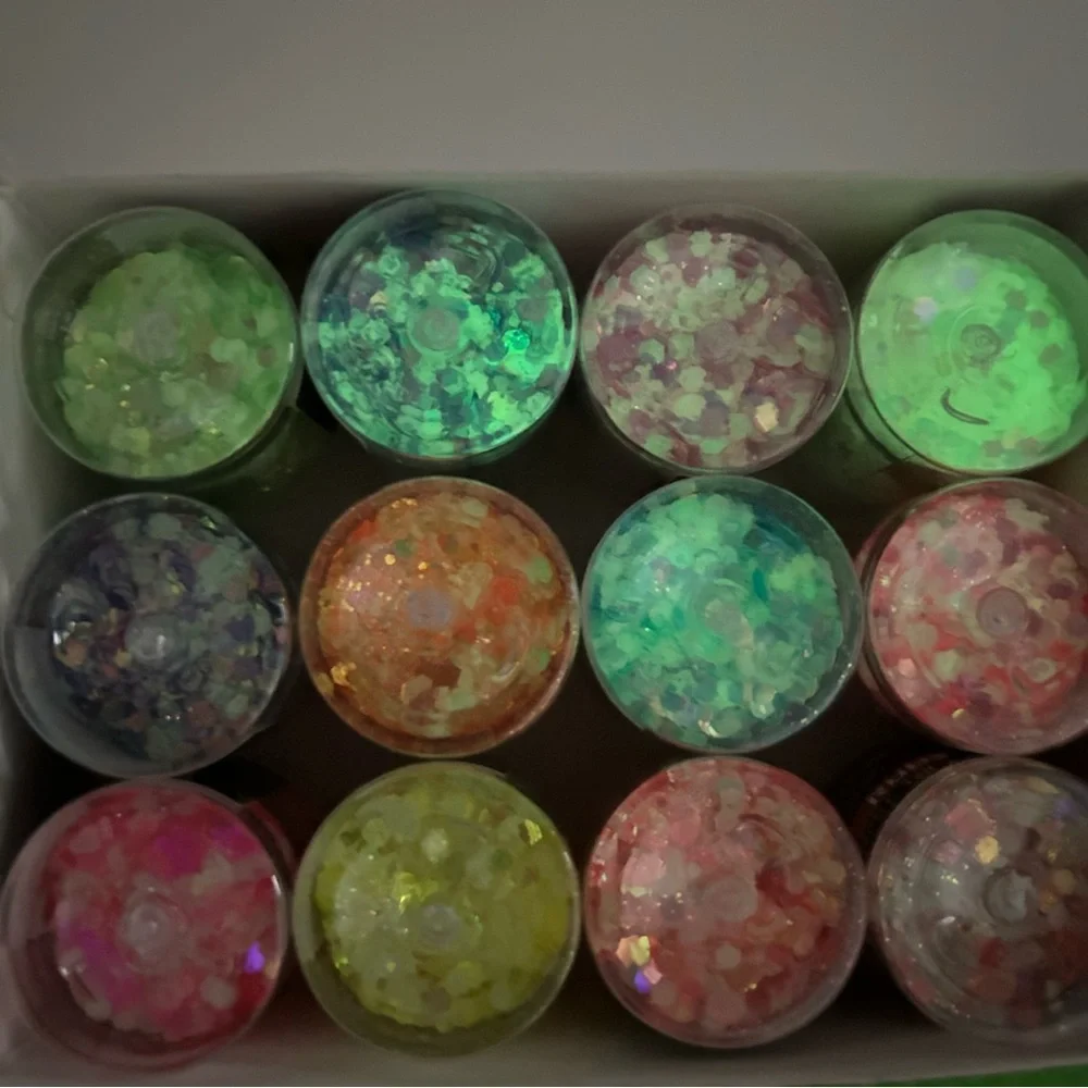 ✨𝐆𝐋𝐈𝐓𝐓𝐄𝐑𝐒 & 𝐈𝐍𝐂𝐋𝐔𝐒𝐈𝐎𝐍𝐒✨ - Picture 13 of 13